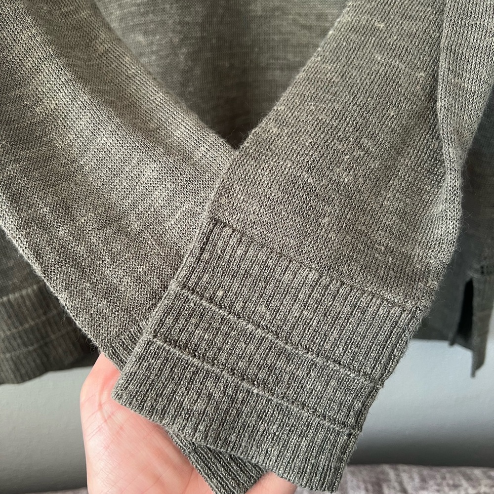Lululemon Well Being Crew Sweater *Linen
Grey Sage - Picture 5 of 9